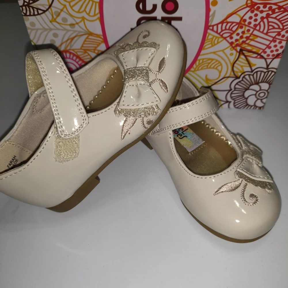 RACHEL SHOES LIL FARAH BONE PAT Size 5 Litle Girl